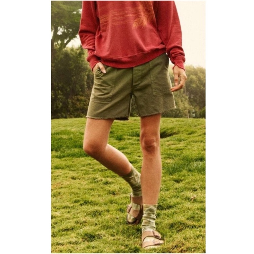 The Great Army Fatigue Green Concealed Button Fly Women’s Long 8” Shorts Size 27